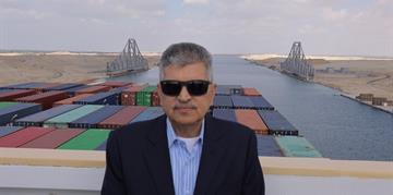 الفريق أسامة ربيع:" قناة السويس جاهزة لاستقبال سفن الحاويات العملاقة" 