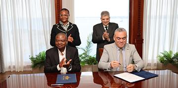 الفريق أسامة ربيع يشهد توقيع مذكرة تفاهم مع هيئة الموانئ الناميبية للتعاون في مجالات تطوير الموانئ و التدريب 