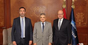 Suez Canal, Hapag-Lloyd Discuss Cooperation and Higher Transit Volumes