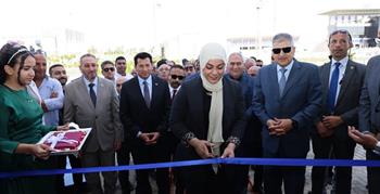 بحضور البطلة سارة سمير ورؤساء الاتحاد الدولي والإفريقي والمصري لرفع الأثقال , وزير الشباب والرياضة ورئيس هيئة قناة السويس يشهدان افتتاح الصالة الدولية لرفع الأثقال " سارة سمير" بالقرية الأولمبية لقناة السويس