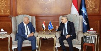 الفريق أسامة ربيع يبحث سبل التعاون المشترك مع السفير المصري ببنما 
