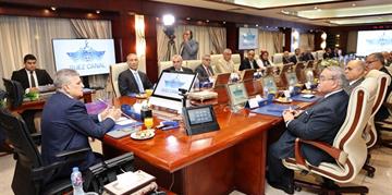 Admiral Ossama Rabiee Meets with Representatives of 20 Shipping Lines and Shipping Agencies