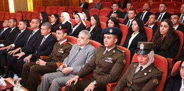 الفريق أسامة ربيع يستقبل وفد المُلحقين الدبلوماسيين بوزارة الخارجية بهدف إطلاعهم على أبرز الإنجازات التنموية بقناة السويس