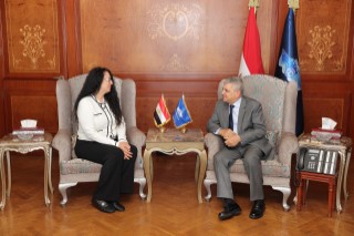 الفريق أسامة ربيع يبحث مع وفد "سيمنس" سبل التعاون المستقبلي في مجالات التدريب