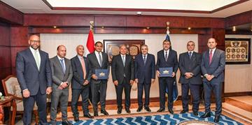 الفريق أسامة ربيع يشهد توقيع بروتوكول بين هيئة قناة السويس وبنك مصر للتعاون المشترك في مشروعات التطوير العقاري