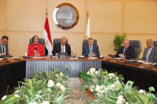 رسالة طمأنة إلى كافة مقاولي الأشغال البحرية بأنه لن يضار أحد والخدمة ستساهم في زيادة دخلهم 