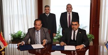 الفريق أسامة ربيع يشهد توقيع برتوكول تعاون بين شركة قناة السويس للاستزراع المائي وجهاز حماية وتنمية البحيرات والثروة السمكية