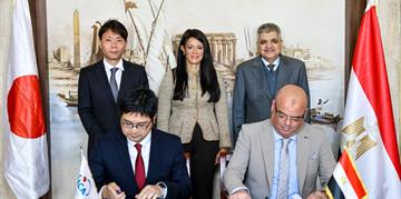 وزيرة التخطيط والتنمية الاقتصادية والتعاون الدولي ورئيس هيئة قناة السويس يشهدان توقيع الاتفاق التنفيذي لمنحة وكالة «جايكا» بقيمة مليار جنيه لتمويل بناء وتوريد سفينة الغوص DSV الأولى من نوعها ضمن أسطول قناة السويس