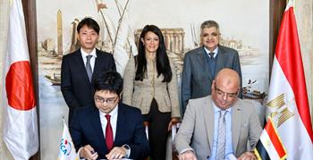 وزيرة التخطيط والتنمية الاقتصادية والتعاون الدولي ورئيس هيئة قناة السويس يشهدان توقيع الاتفاق التنفيذي لمنحة وكالة «جايكا» بقيمة مليار جنيه لتمويل بناء وتوريد سفينة الغوص DSV الأولى من نوعها ضمن أسطول قناة السويس