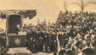The Canal company celebrates the Opening