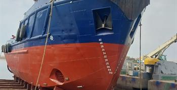 Docking PMS 4 tug boat on the Synchrolift 2000 ton