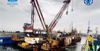 Docking (PMS-12) crane barge and pipe laying vessel on the floating dock 35000 tons lifting capacity ( FAKHR AL-QANAH)