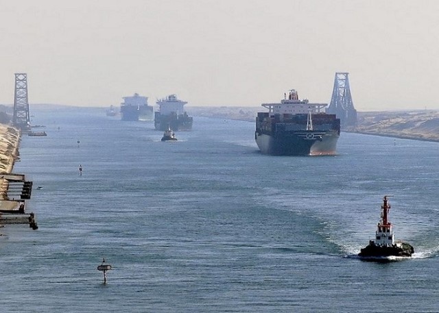 La navigation dans le Canal de Suez